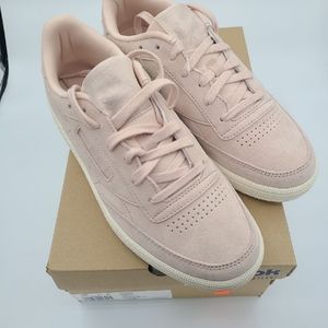Womens Pink Suede Reebok Sneakers with laces size 10 casual comfortable new